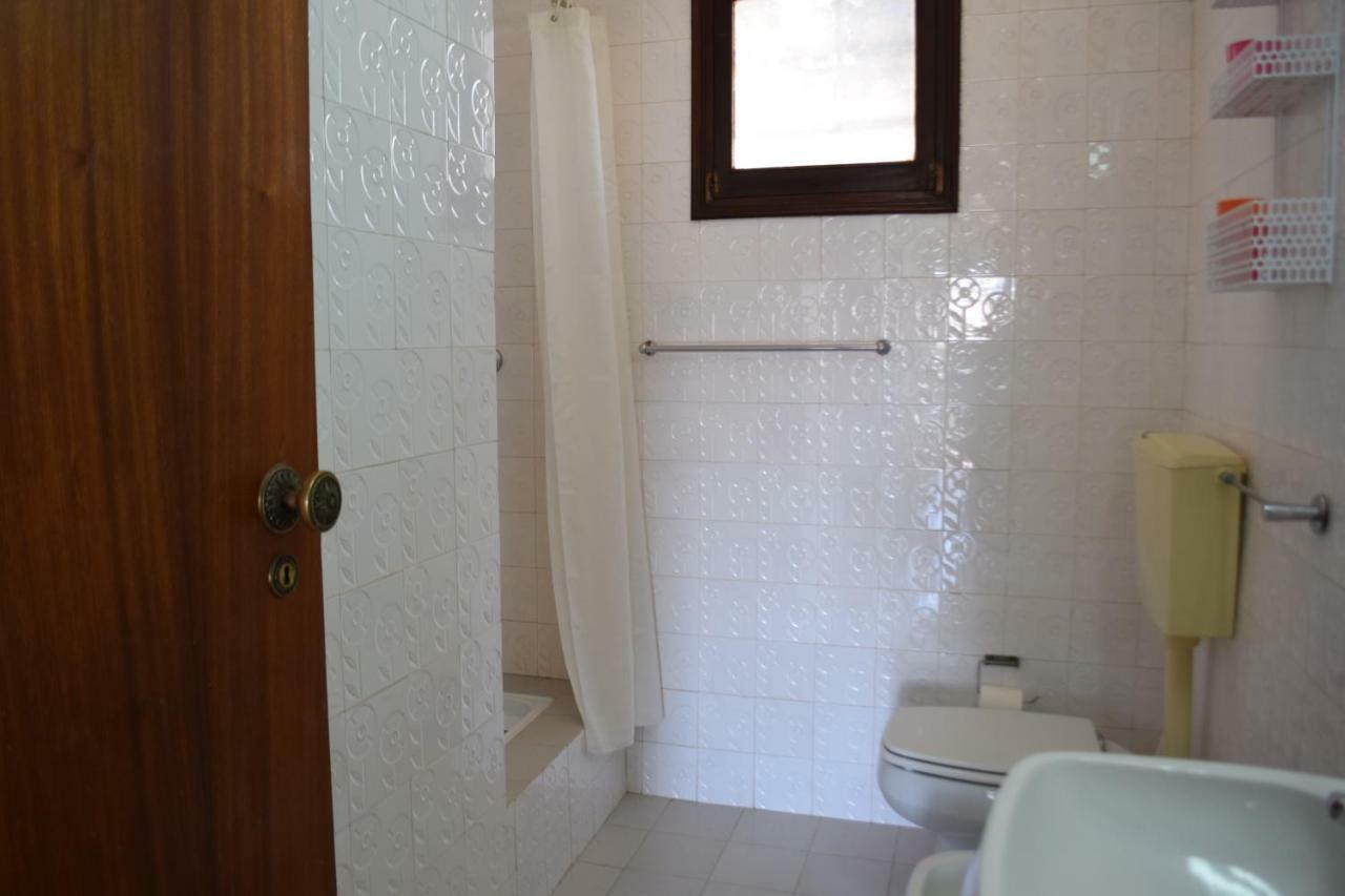 Apartamento T2 Com Piscina E Wifi A 350 Metros Da Praia Olhos de Agua  Exterior photo